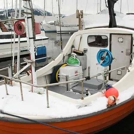 9 Person In Hundeidvik-by Traum Hébergement de vacances *