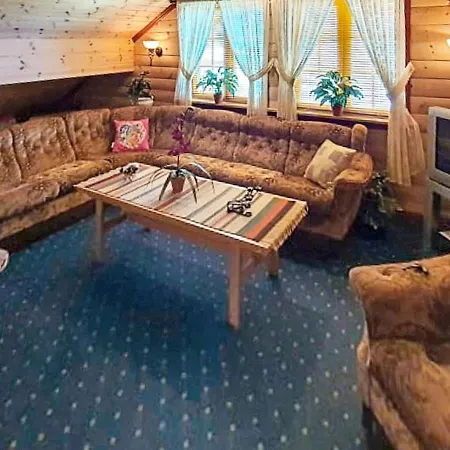 Four-bedroom In Dom wakacyjny