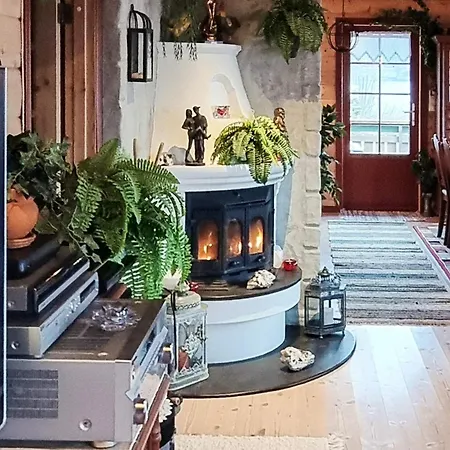 Four-bedroom In Dom wakacyjny *