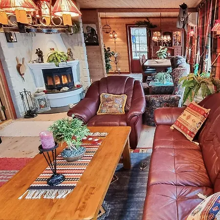 Dom wakacyjny Four-bedroom In Hundeidvik