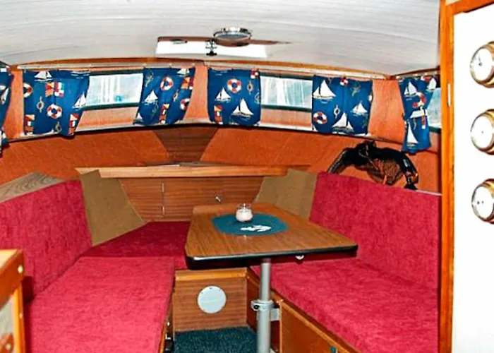 9 Person In Hundeidvik-by Traum بيت للعطل *