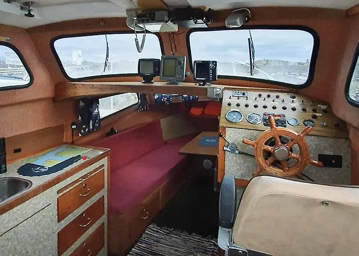 بيت للعطل 9 Person In Hundeidvik-by Traum