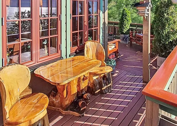 9 Person In Hundeidvik-by Traum Tatil Evi
