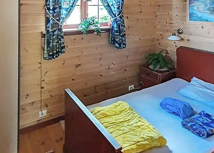 9 Person In Hundeidvik-by Traum Tatil Evi