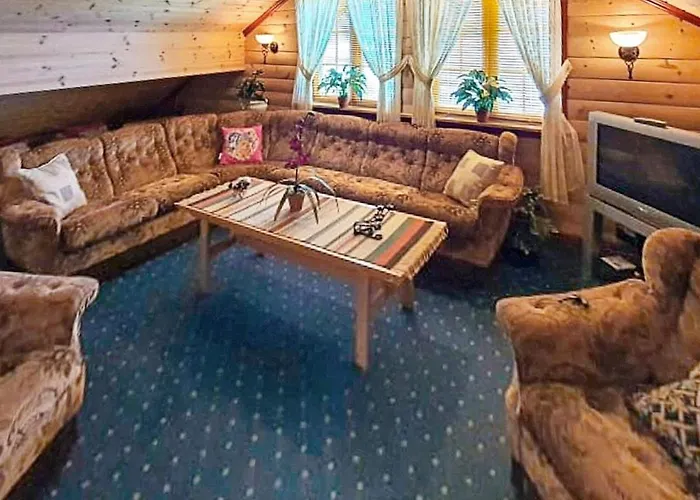 9 Person In Hundeidvik-by Traum Tatil Evi