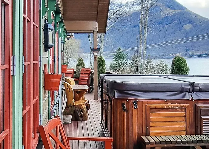 Tatil Evi 9 Person In Hundeidvik-by Traum *