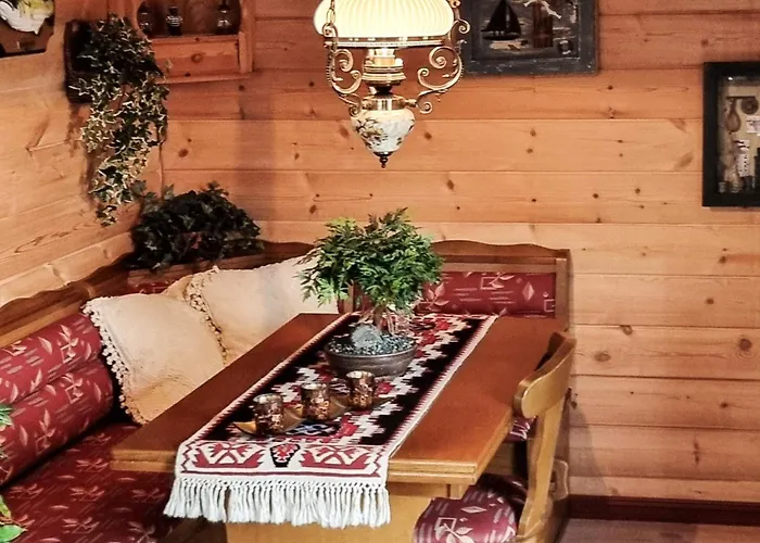 9 Person In Hundeidvik-by Traum Tatil Evi